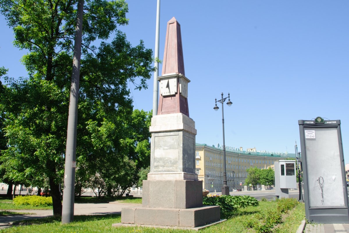 Верстовые столбы в Санкт-Петербурге