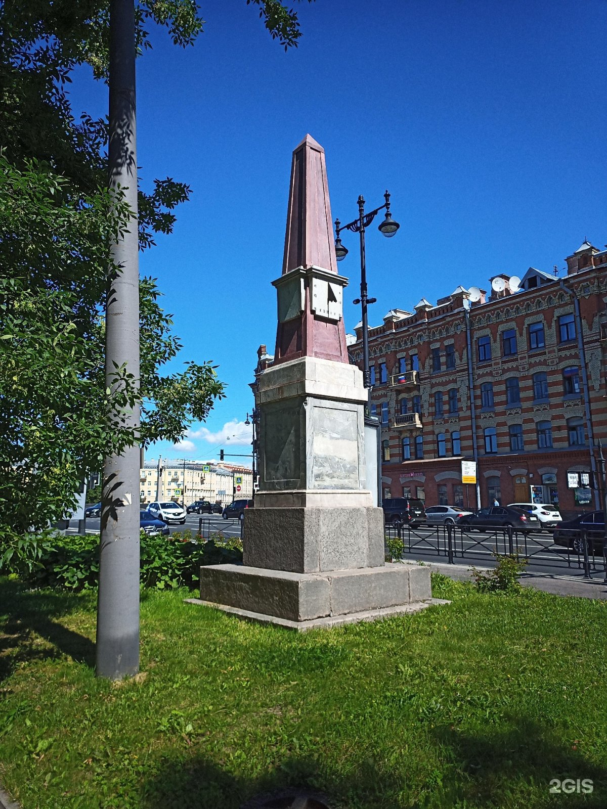 Верстовой столб на Московском проспекте у Фонтанки