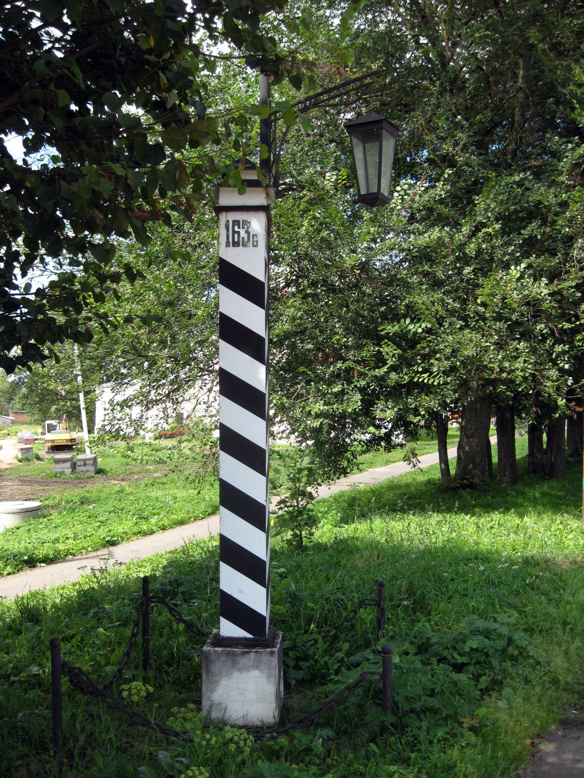 Верстовой столб Петергоф