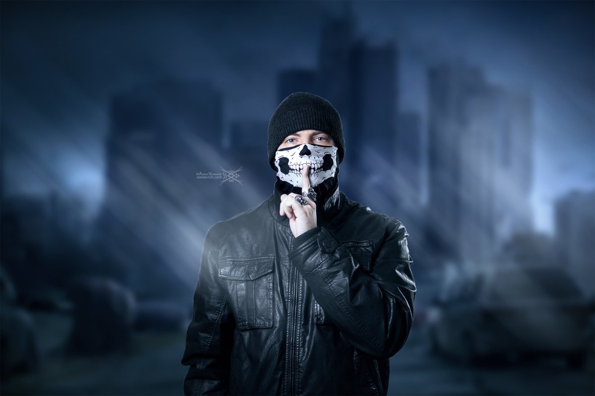 Чувак в маске