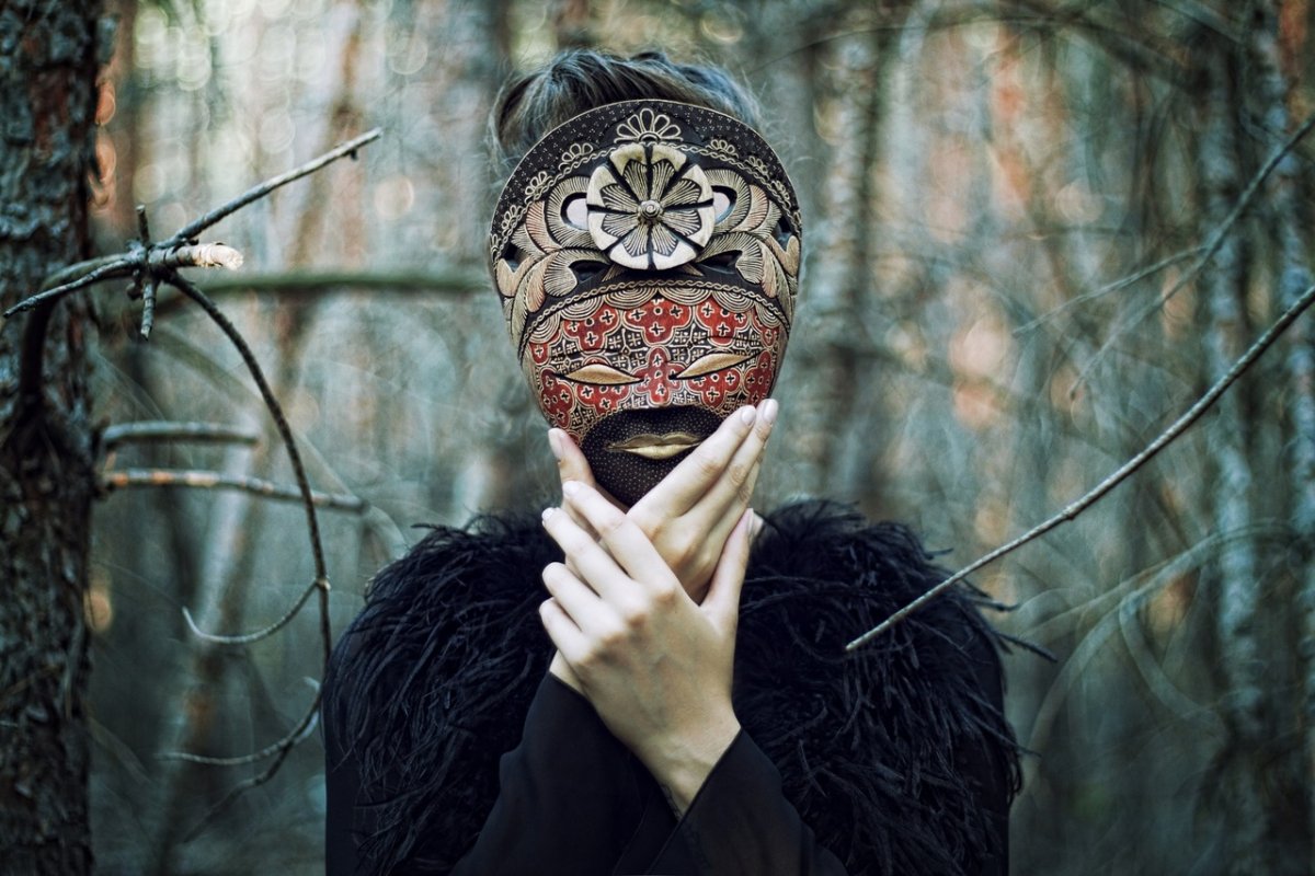 Фотосессии в лесу в масках