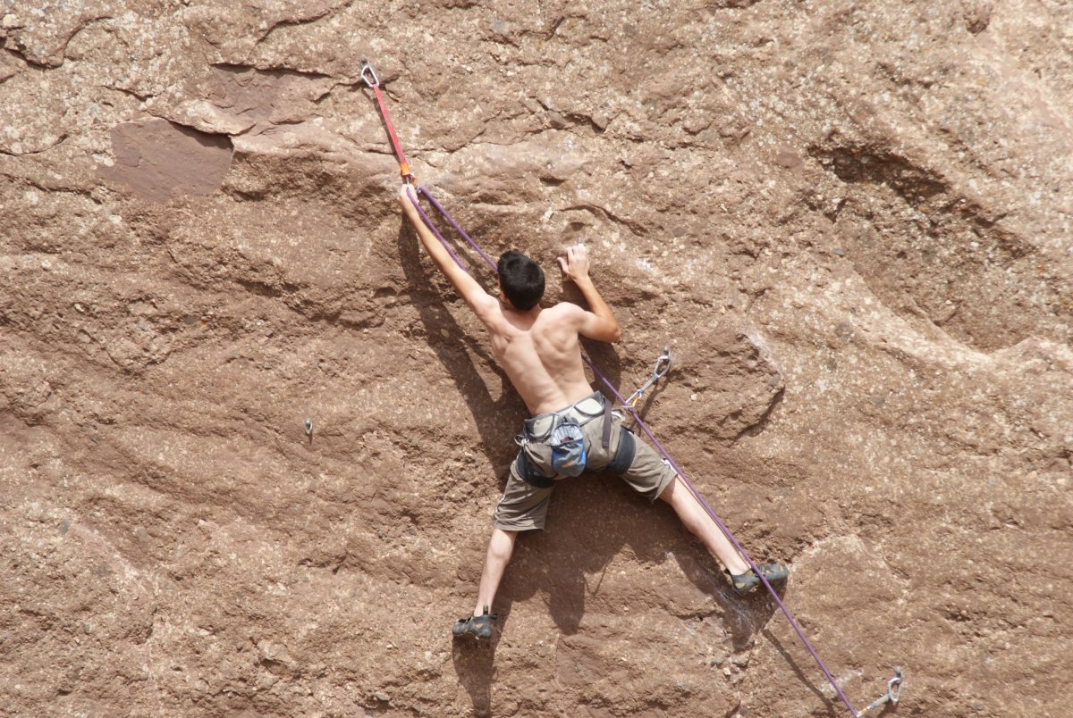 Смешной альпинист