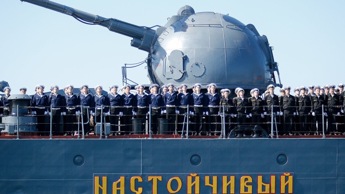 Флагман Балтийского флота настойчивый