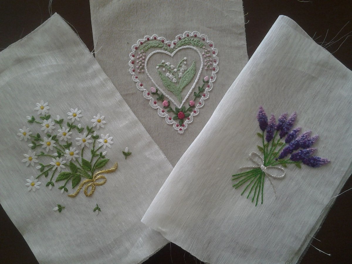 Носовой платок с вышивкой