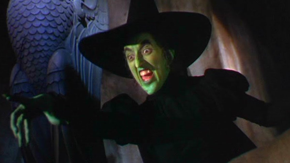 Ведьма Бастинда из волшебника изумрудного города