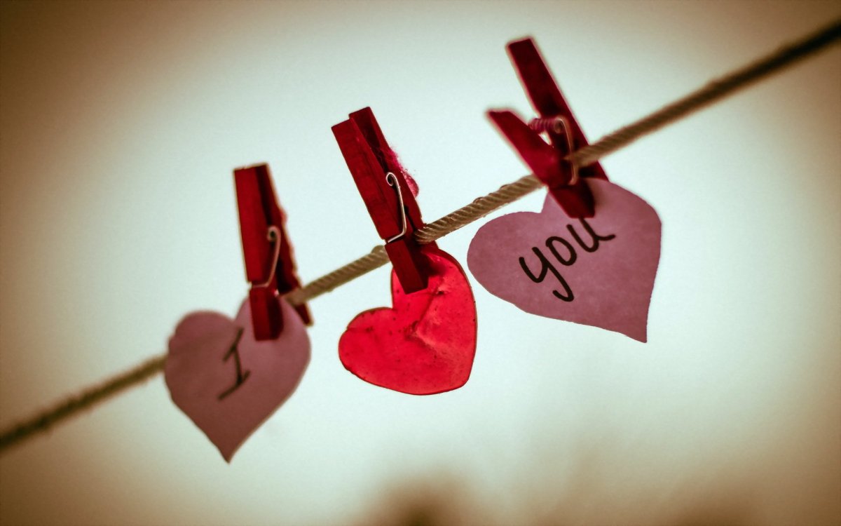 Заставки на телефон сердечки