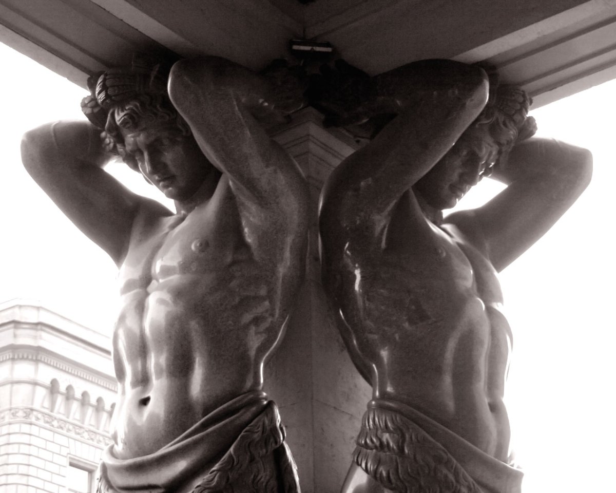 Атланты /скульптор Александр теребенёв/