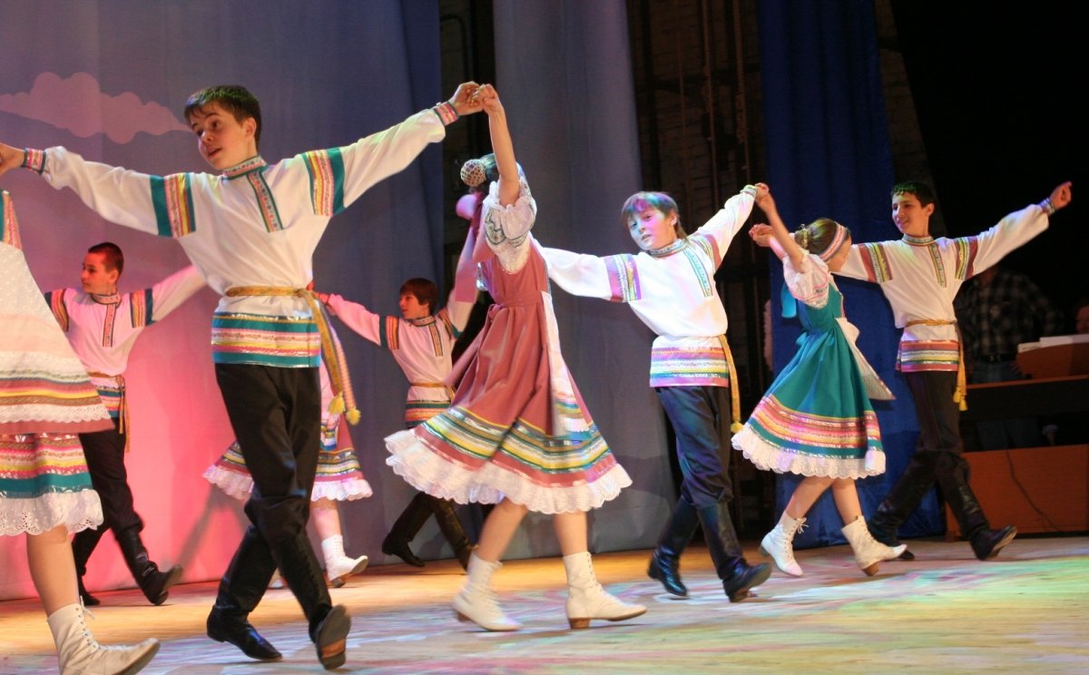 Народный танец кадриль