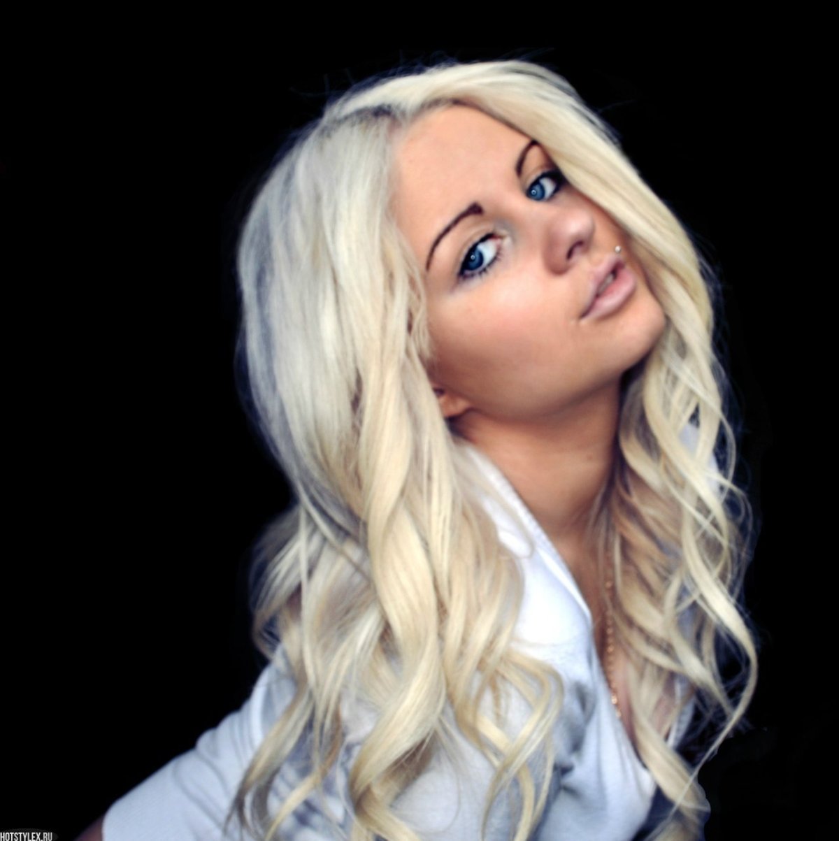 Аня Никулина