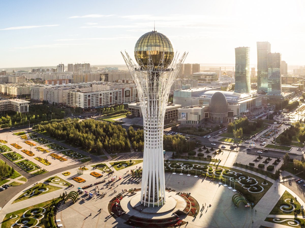 Казахстан Байтерек фонтан