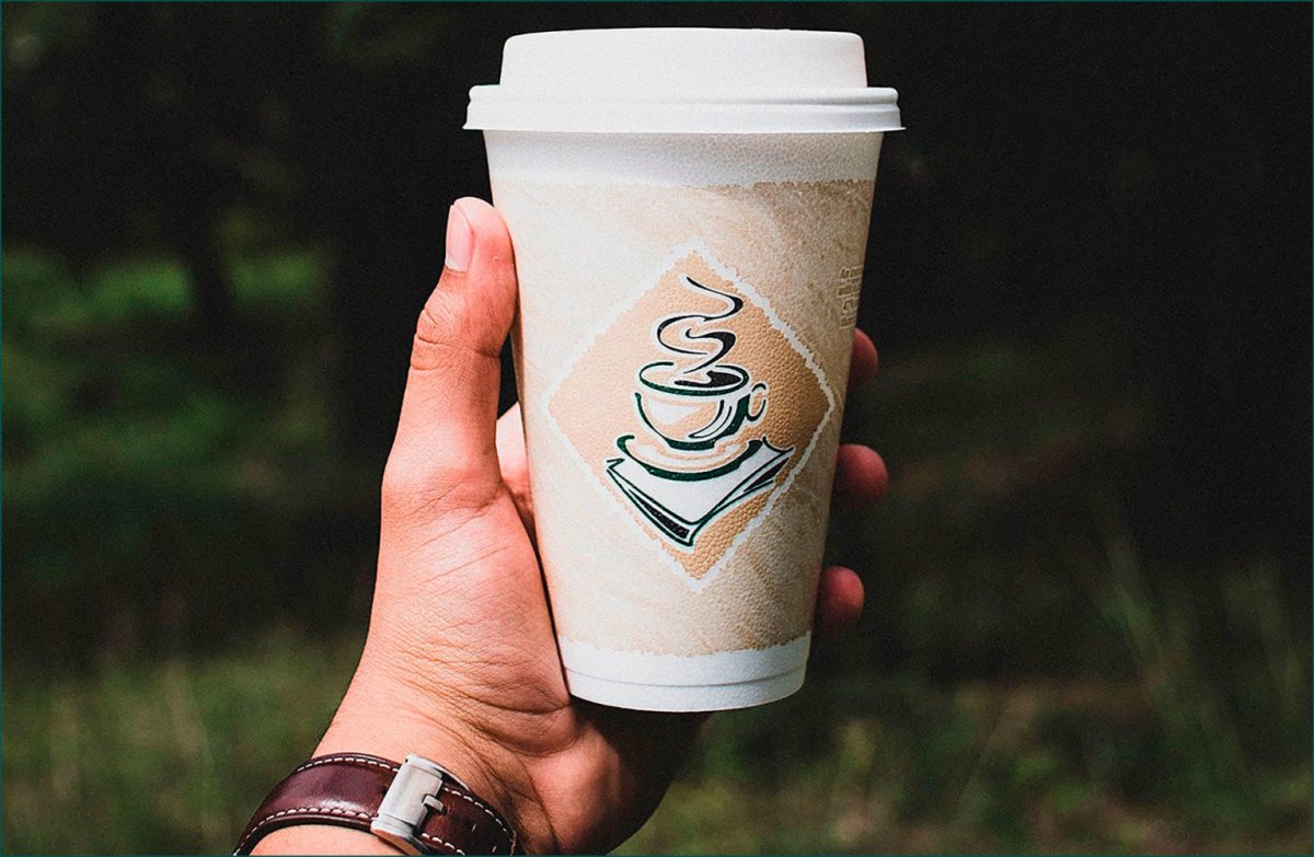 Бумажные стаканы