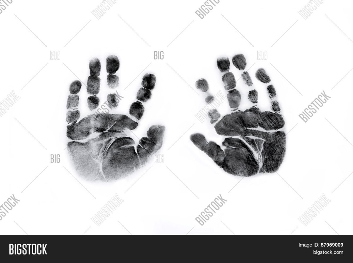 Отпечатки рук и ног