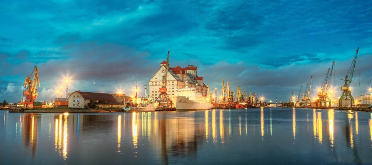 Калининград кафедральный собор и Рыбная деревня