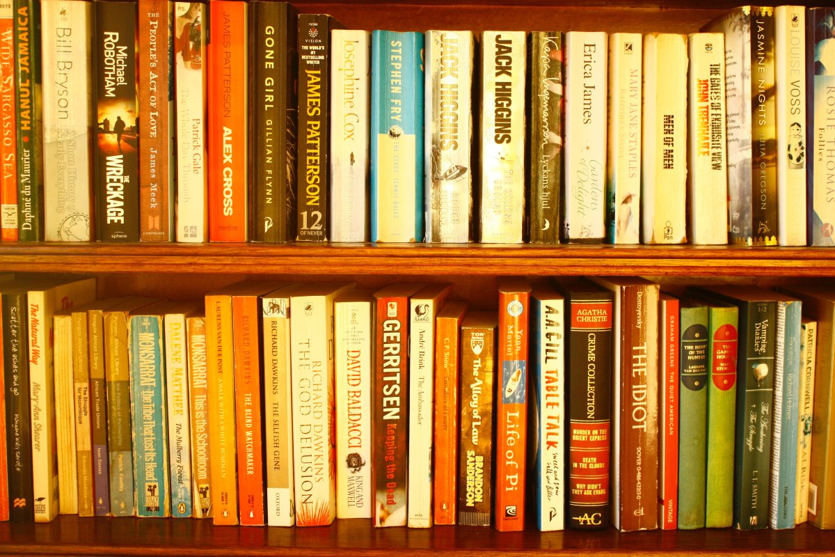 Стеллаж для книг