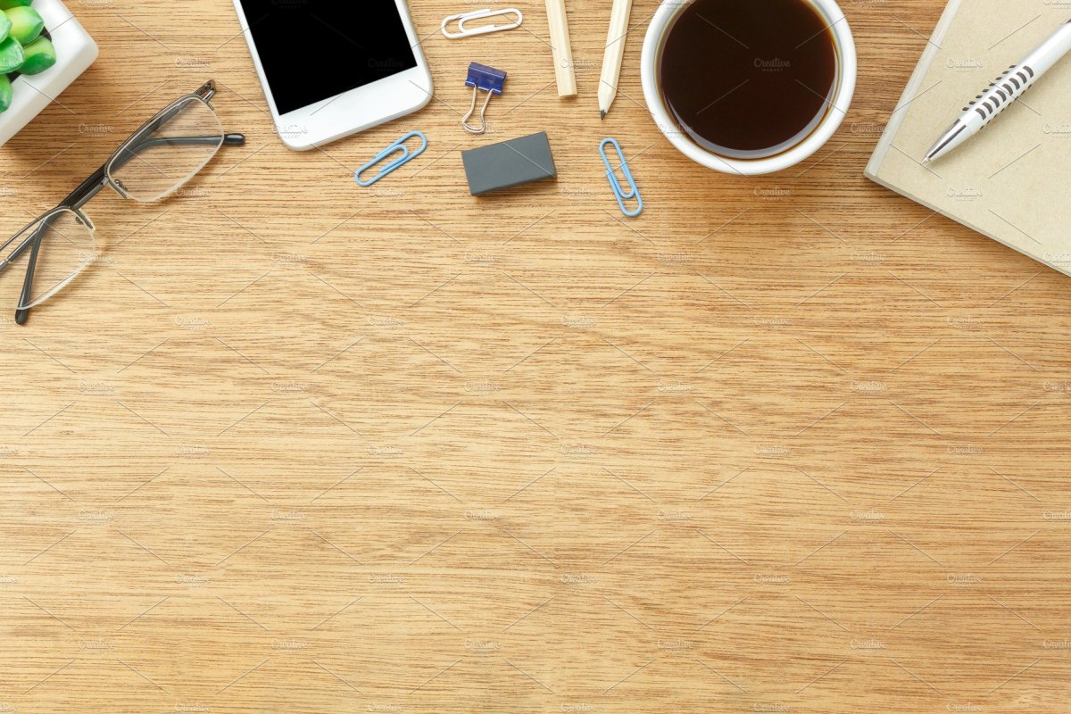 Стол для школьника белый