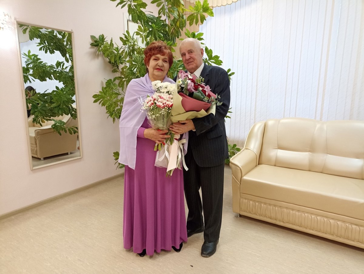 Define:Бриллиантовая свадьба