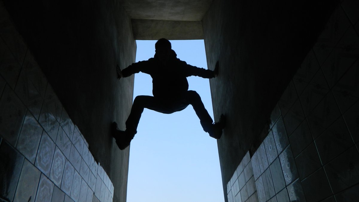 Лестница в темноту Эстетика