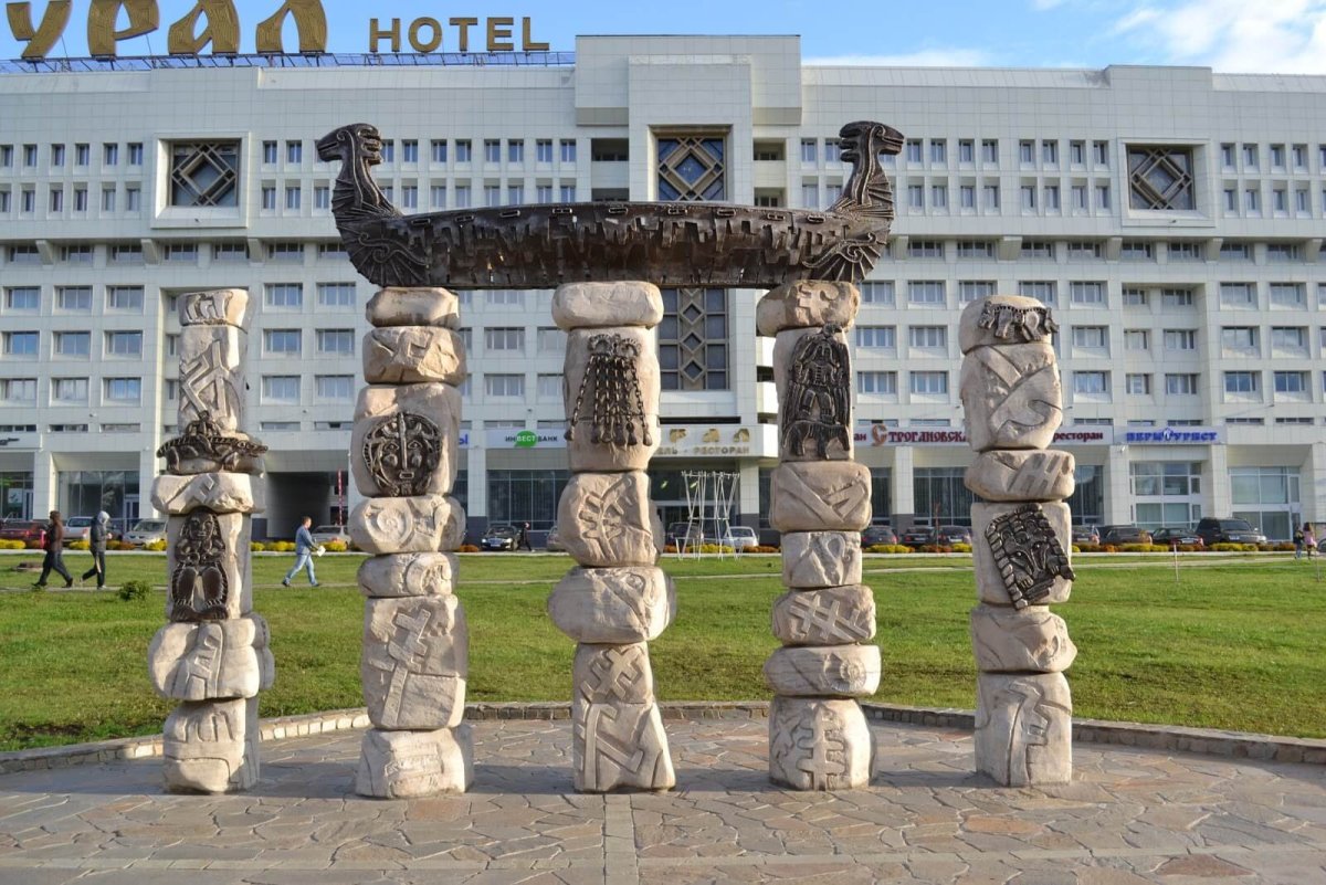 Памятник Кама река в Перми