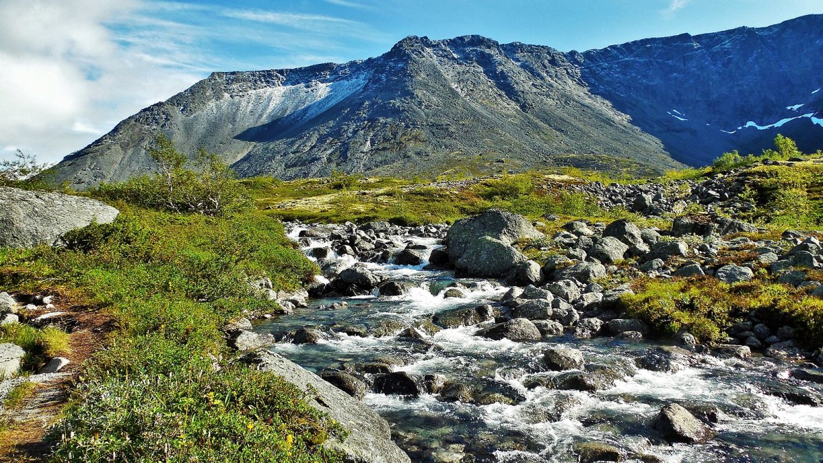 Долина реки малая белая Хибины