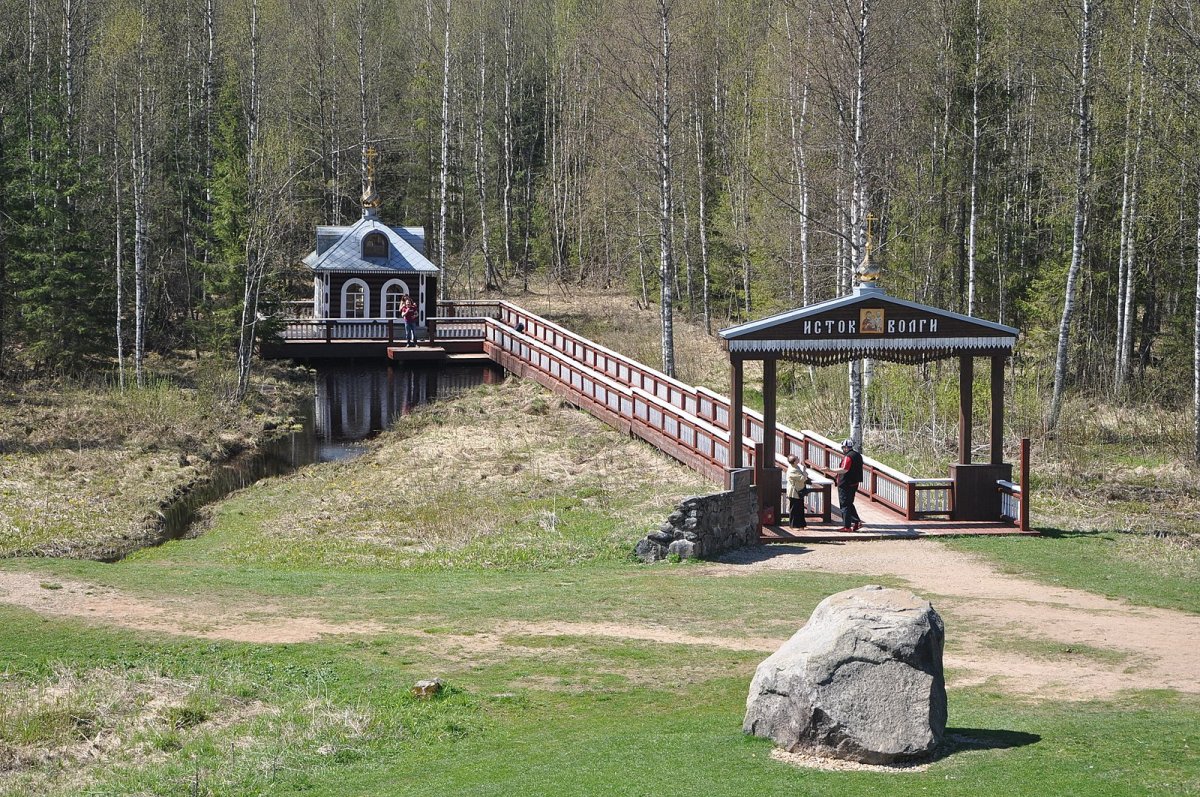 Исток реки Волга в Тверской области