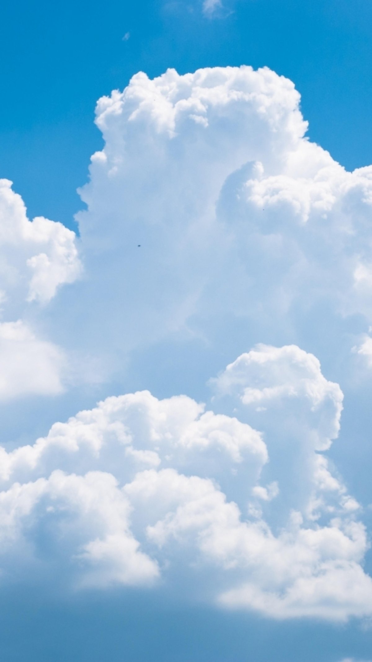 Облака днем