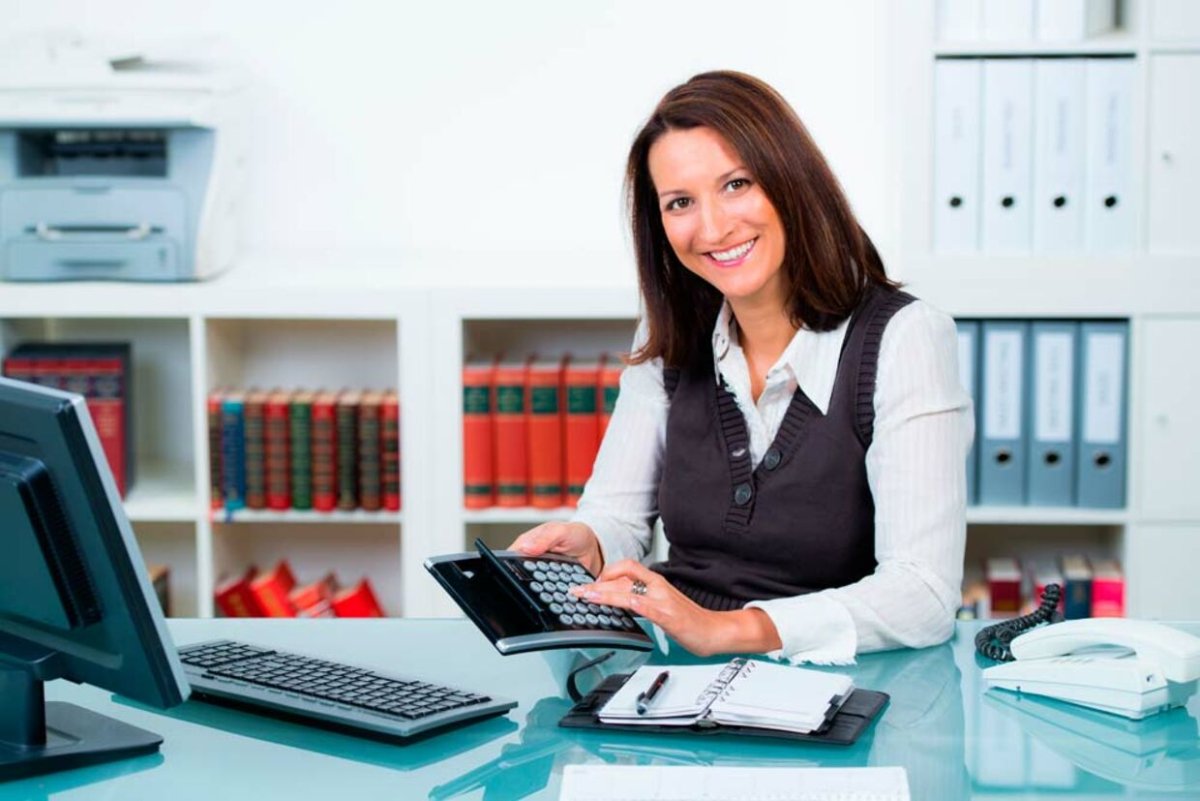 Женщина экономист