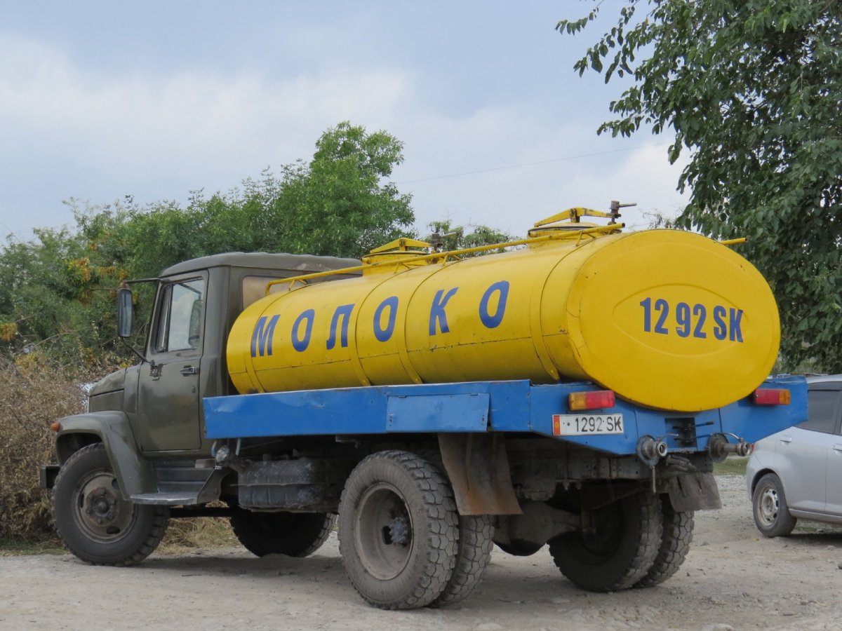 ГАЗ 3307 молоковоз