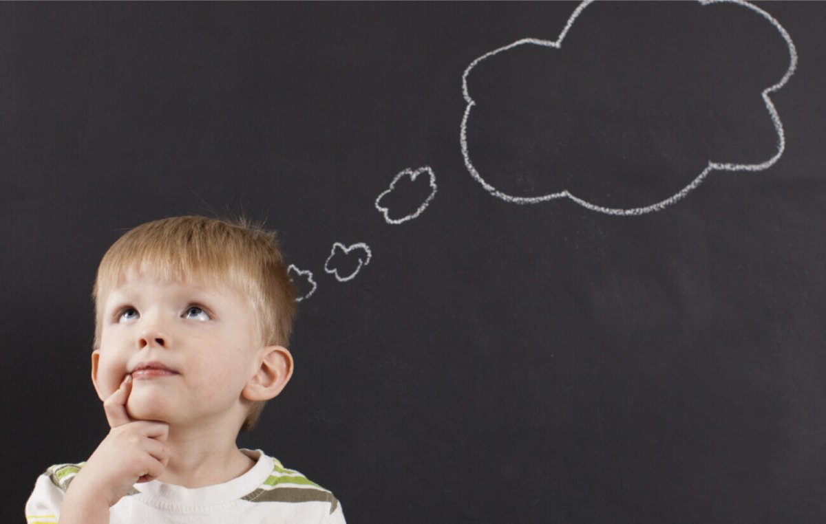 Ребенок задумался