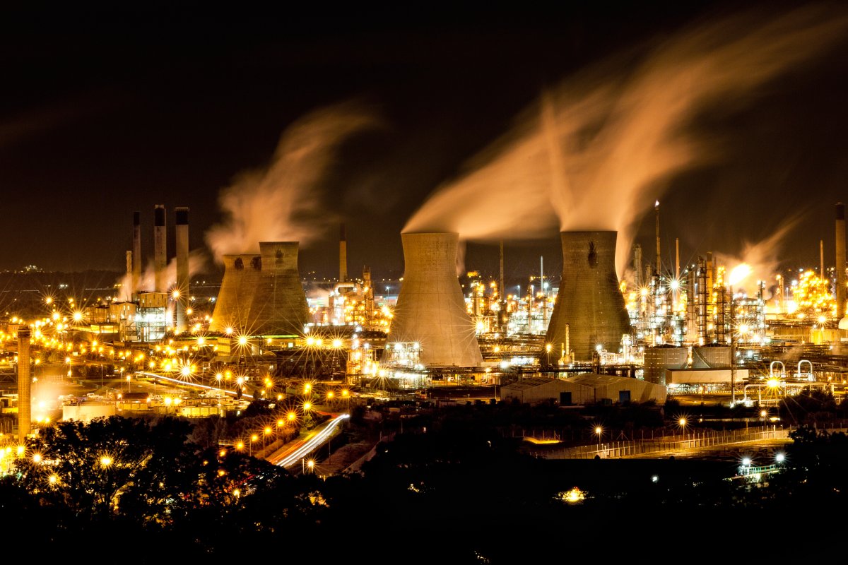 Индустриальный город