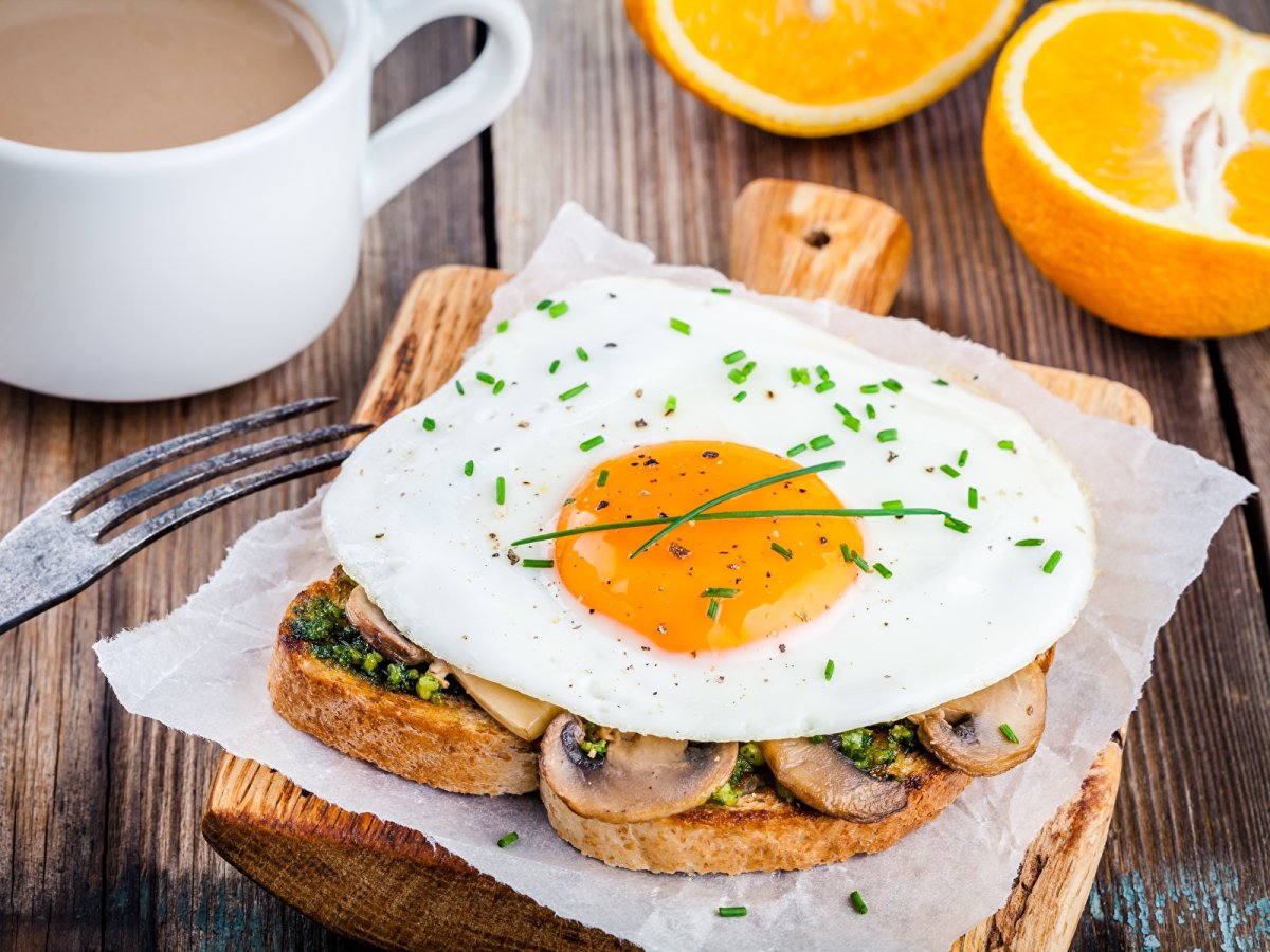 Обои с яичницей на планшет