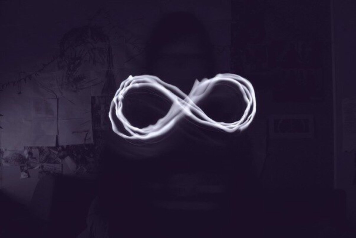 Красивый знак бесконечности
