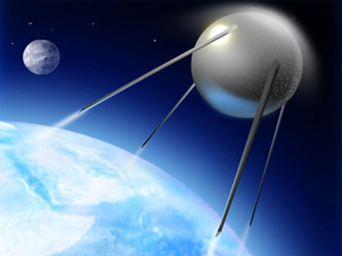 Первый Спутник земли СССР