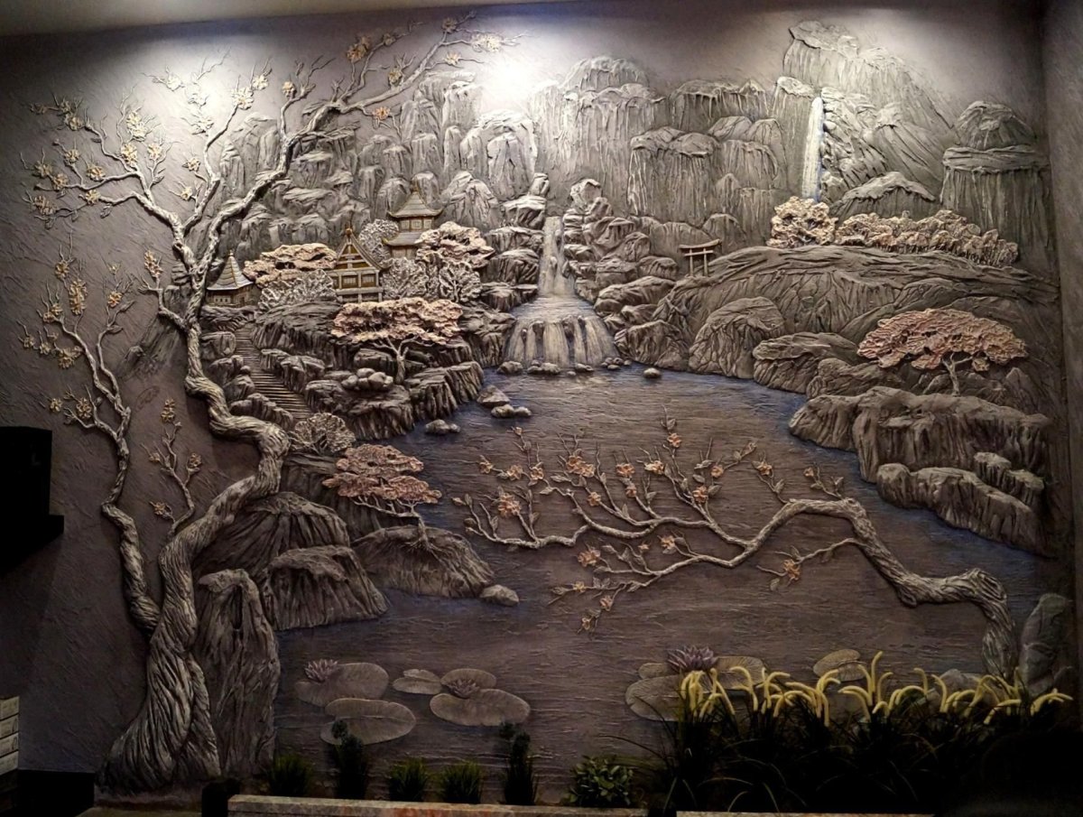 Цветной барельеф