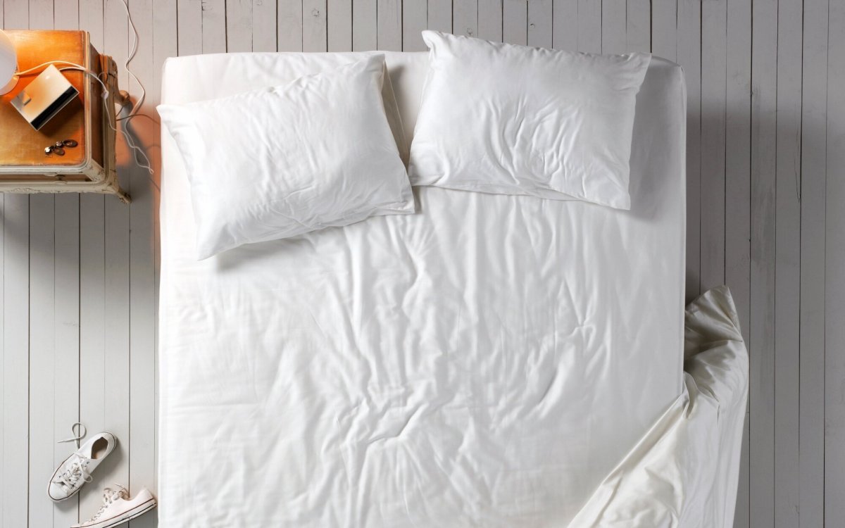 Двуспальная кровать вид сверху