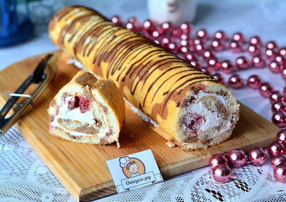 Рулет бисквитный с кремом