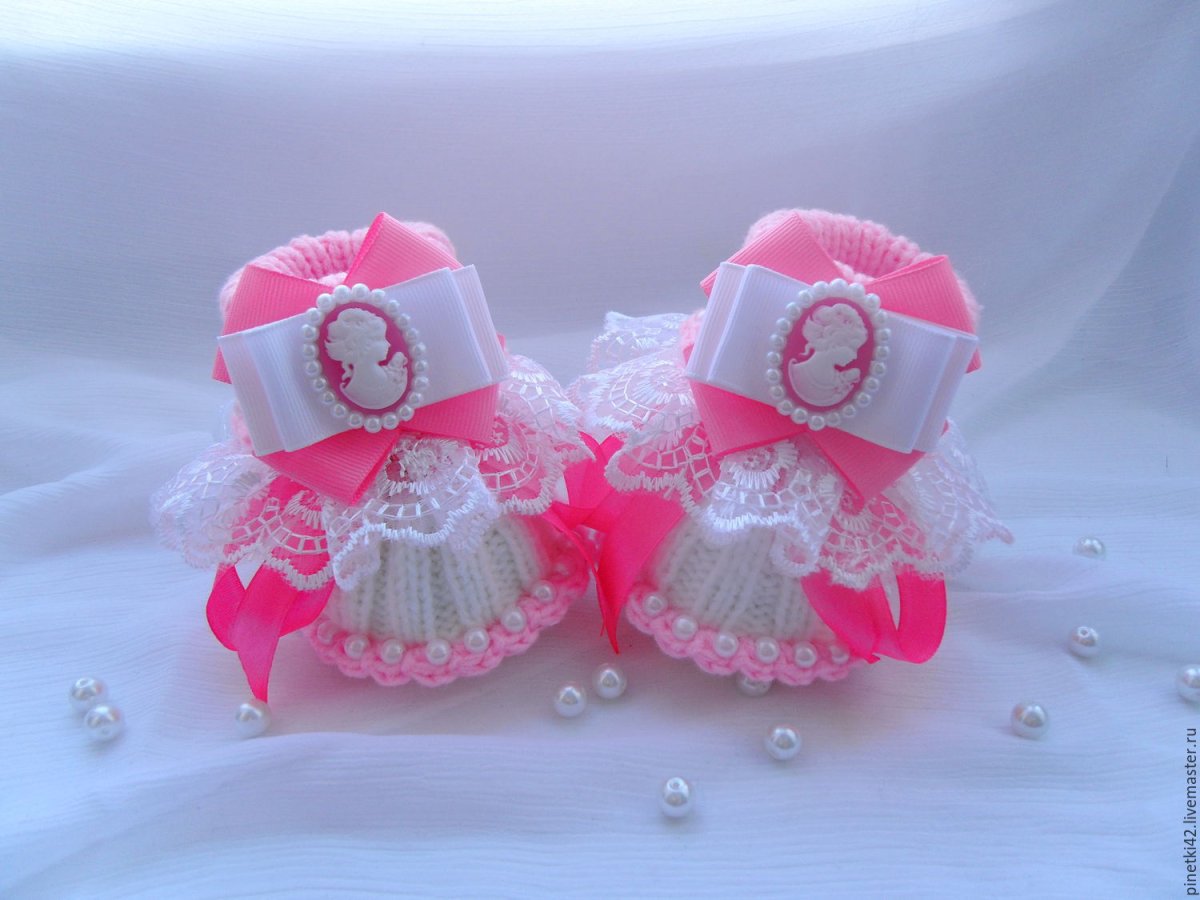 Розовые пинетки