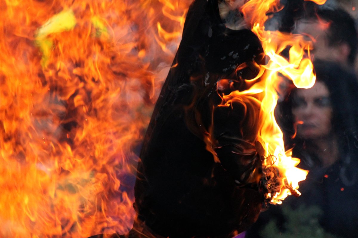 Светлая и темная ведьма