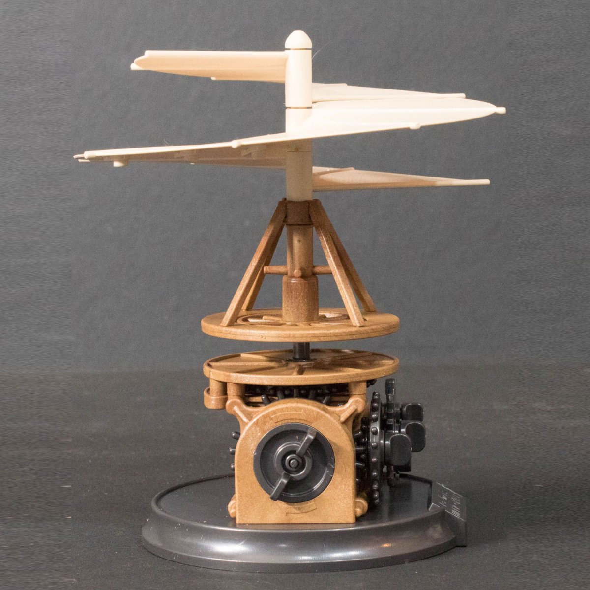 Вертолет Леонардо Давинчи