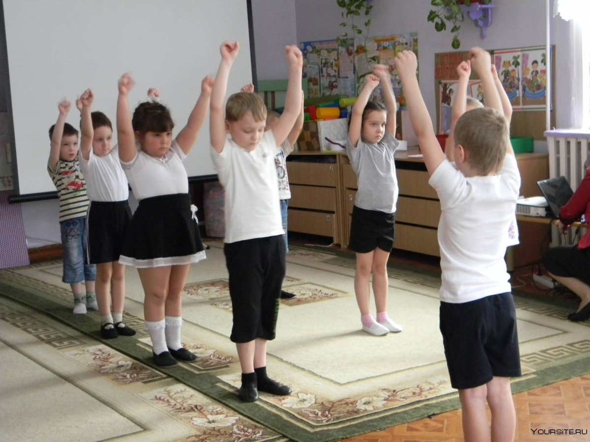 Утренняя гимнастика в детском саду