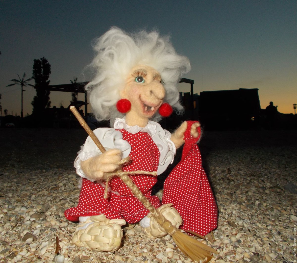 Рисунок бабок Ежек