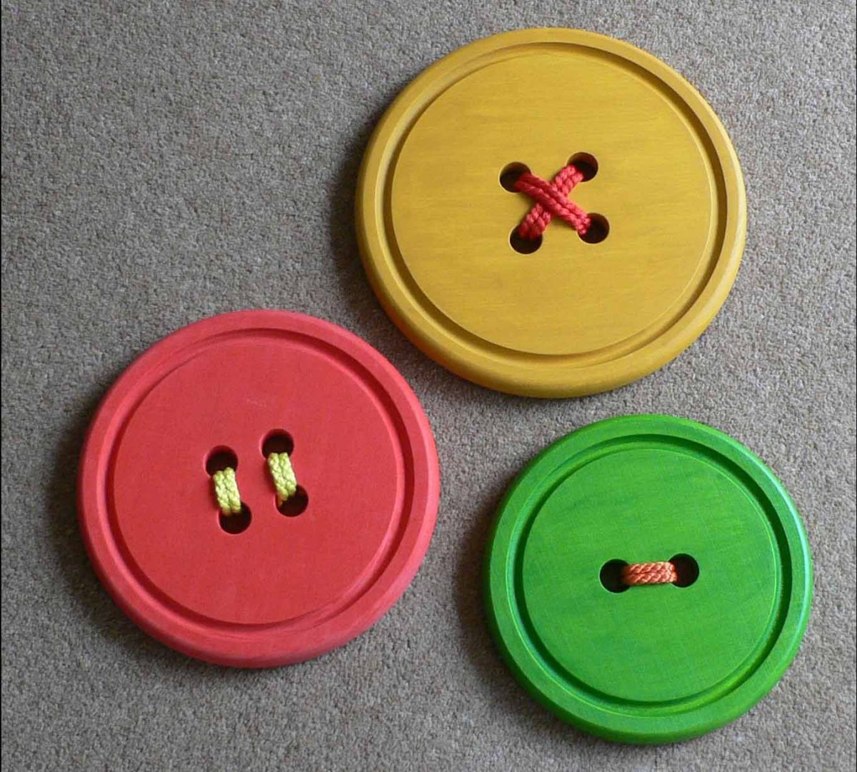 Плоские пуговицы