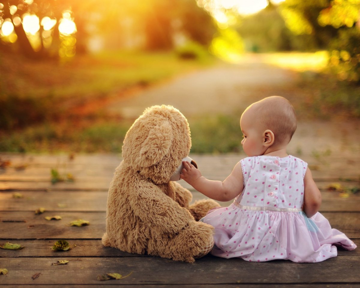 Ребенок со спины