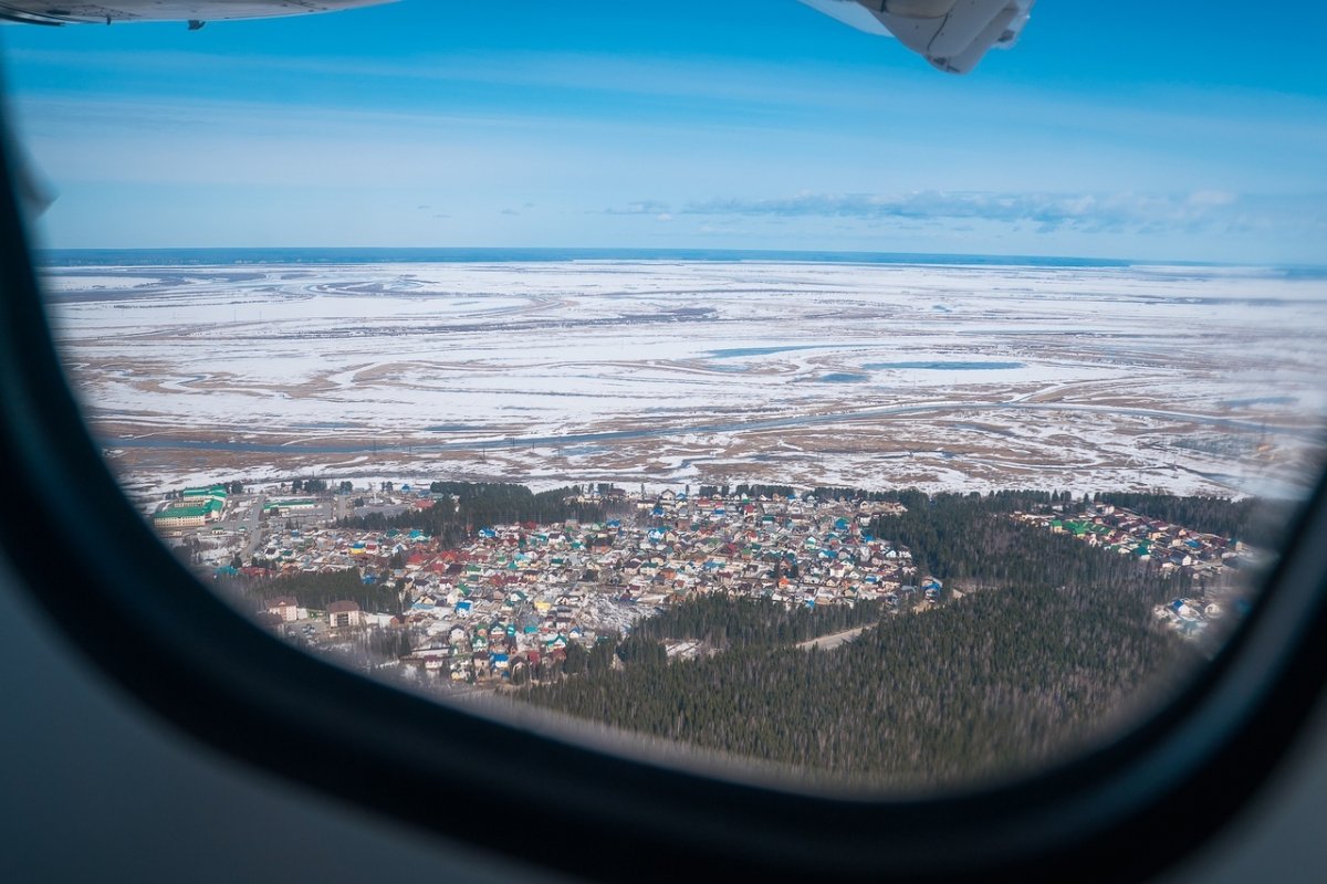 Вид города Ханты-Мансийска из самолета