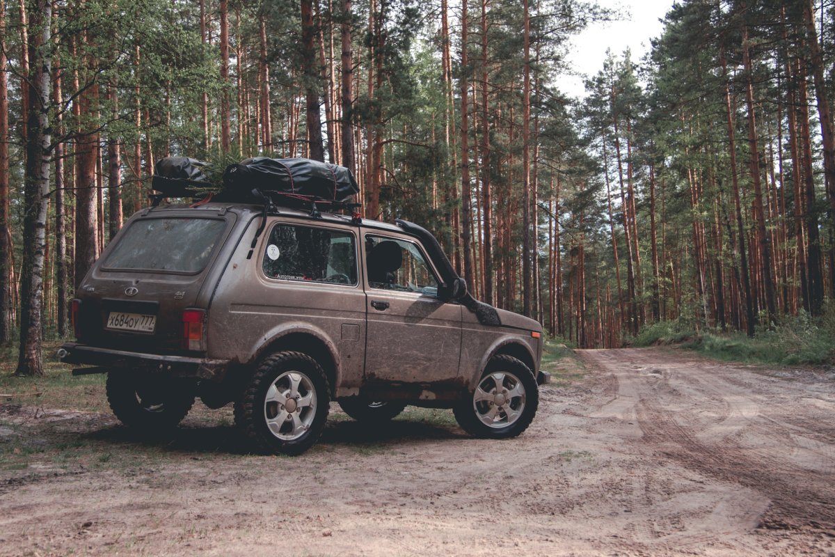 Нива 21213 Экспедиция