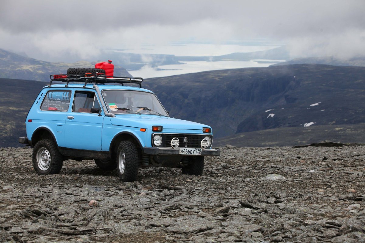 Lada Niva Expedition