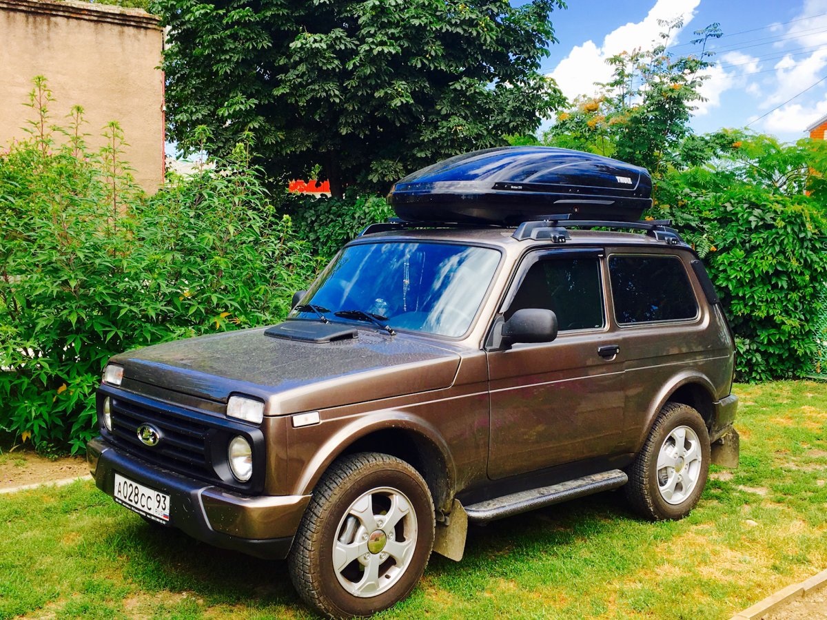 Лада Нива Тревел 4x4