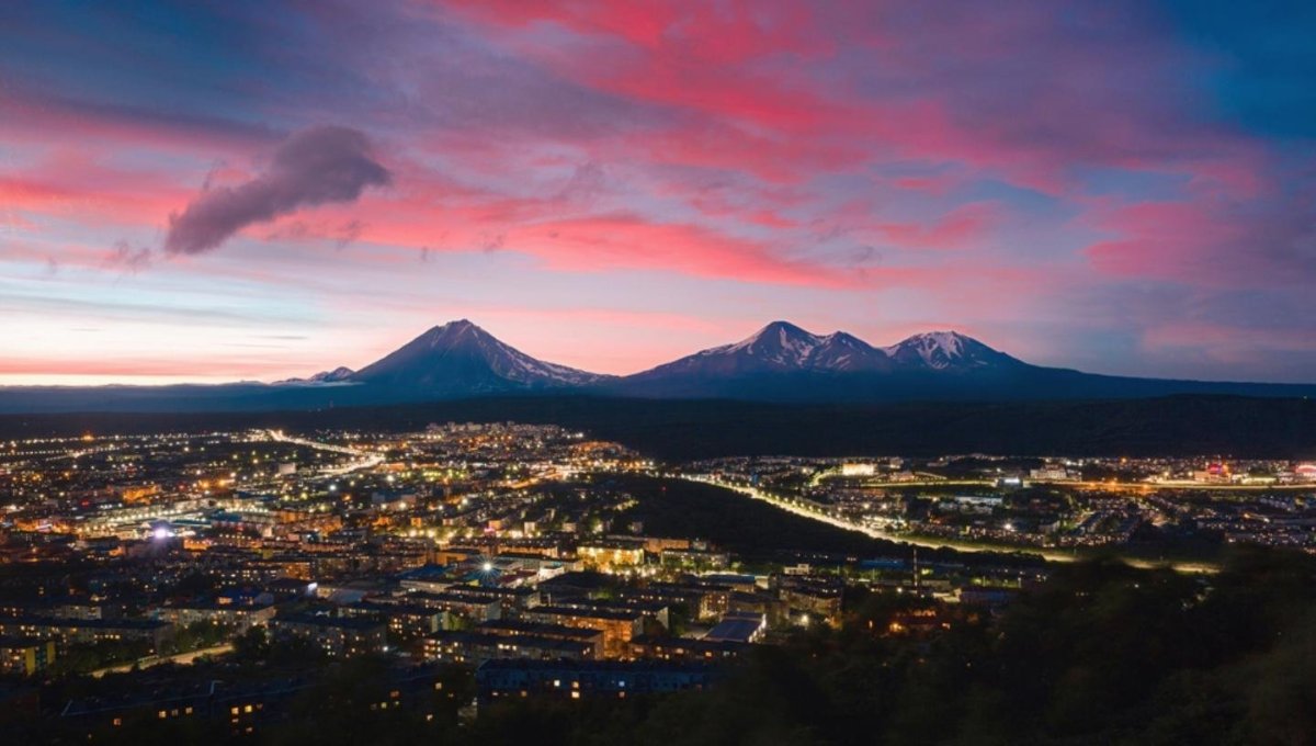 Петропавловск Камчатский Мишенская сопка ночь