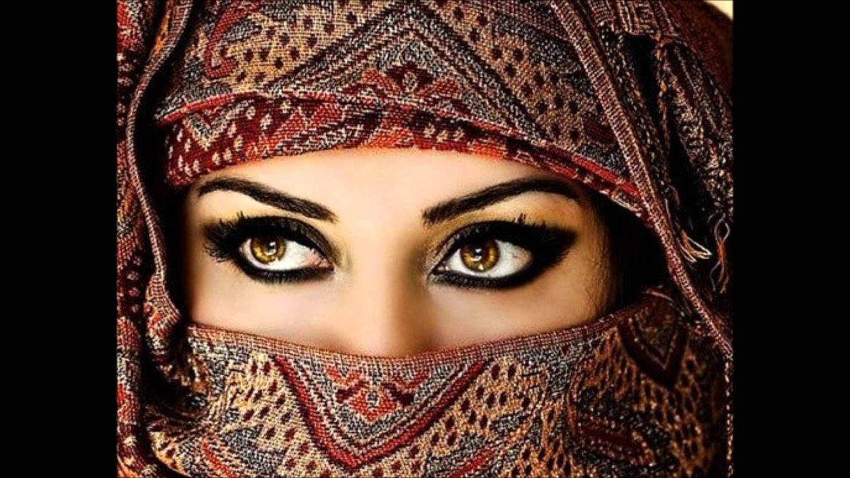 Восточные глаза девушек