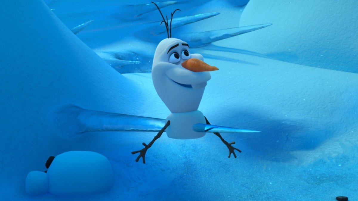 Олаф Снеговик в снегу