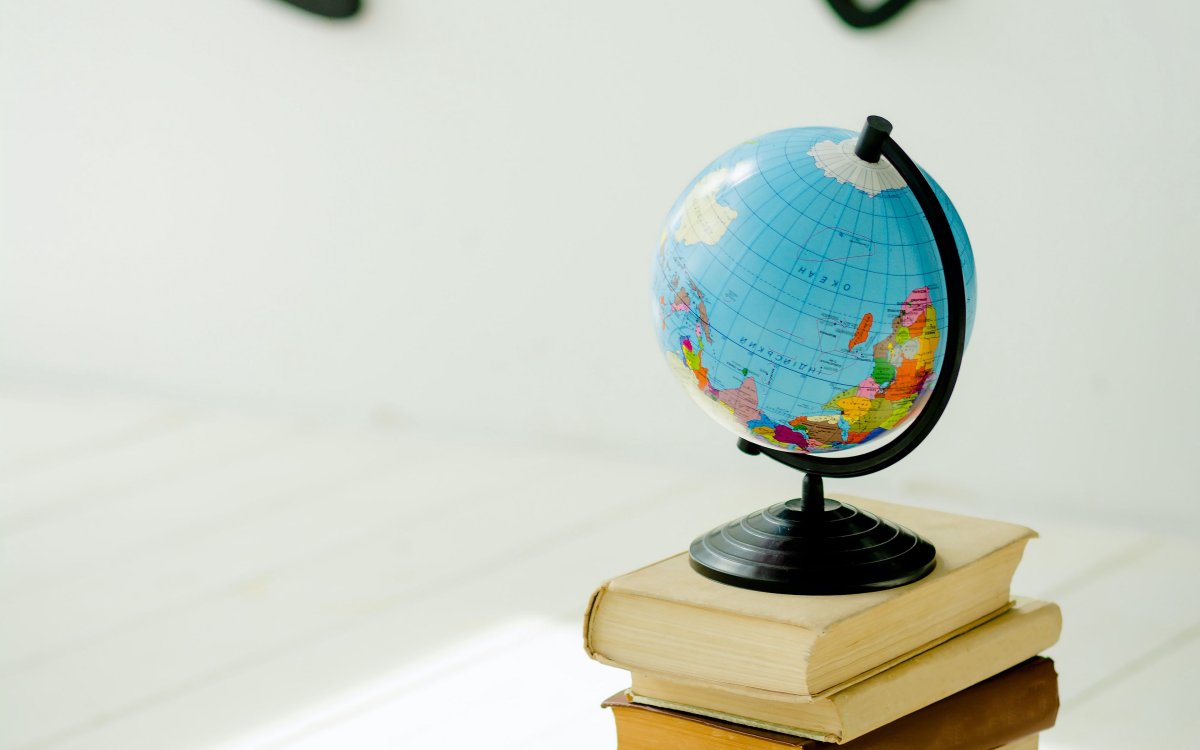 Фон для презентации по географии